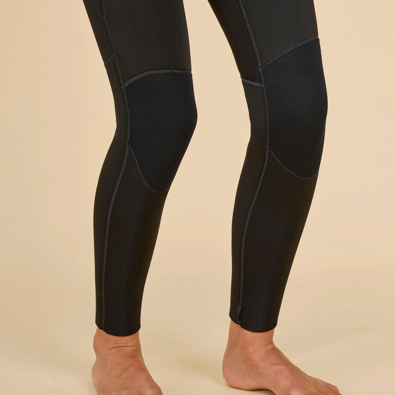 GIRL'S SURFING WETSUIT 500 4/3 MM BLACK RED 12 GIRL'S SURFING WETSUIT 500 4/3 MM BLACK RED - Image 10