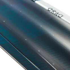 KITESURFING BOARD TWIN-TIP 500 - CARBON - 136X40.5 CM (PADS AND STRAPS INCLUDED -Water Sports Store k4d5faf7fd079c456743daf368231829c