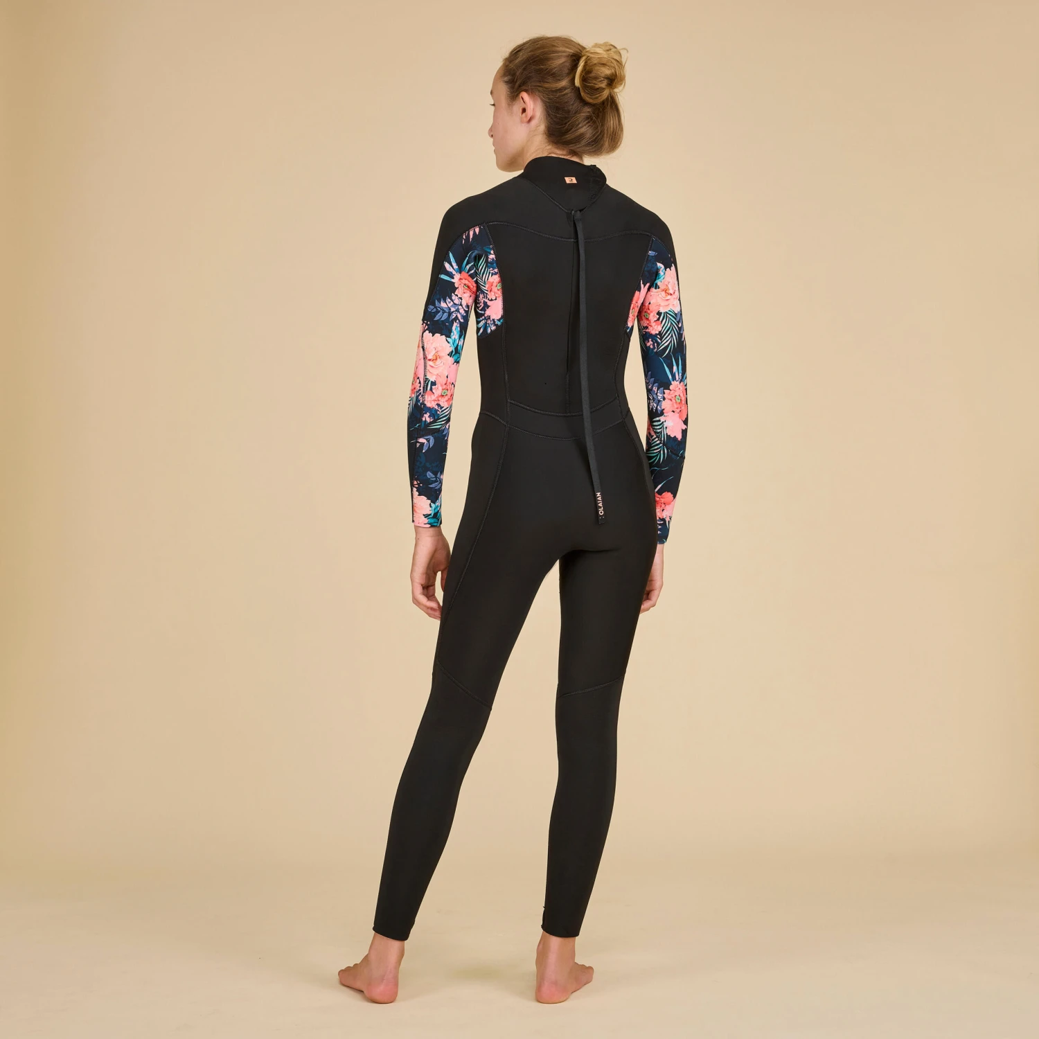 GIRL'S SURFING WETSUIT 500 4/3 MM BLACK RED 9 GIRL'S SURFING WETSUIT 500 4/3 MM BLACK RED - Image 7